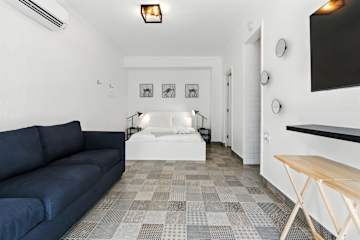 1BR 1BA Sleeps 3 Wi-Fi Walk to Beach